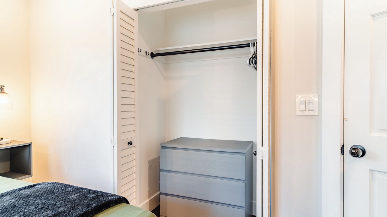 Photo of Bedroom in Alamitos Beach