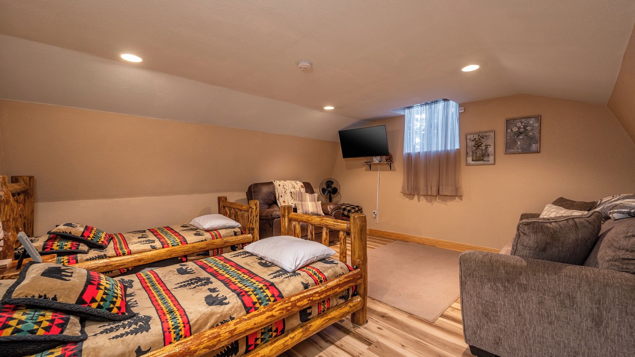 Photo of Bedroom in Big Bear