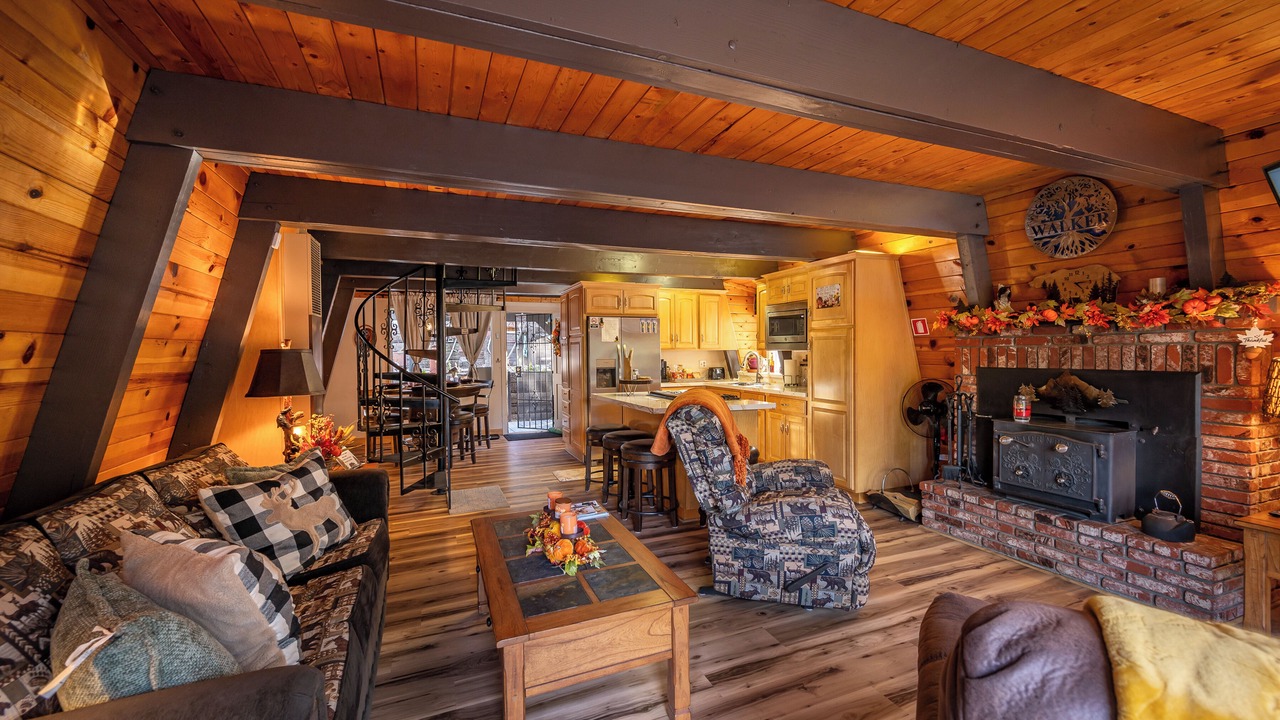Photo of Livingroom in Big Bear