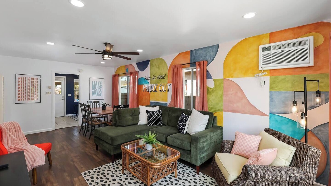 Photo of Livingroom in Norwalk