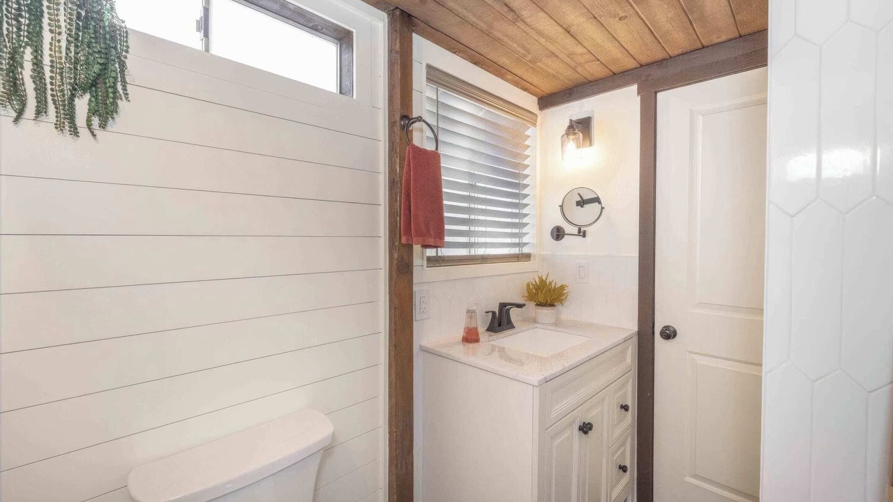 Photo of Bathroom in Whispering Forest