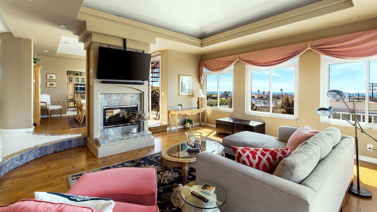 Photo of Livingroom in South Redondo