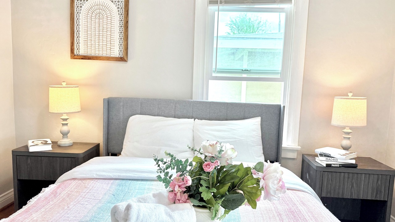 Photo of Bedroom in Mid Central
