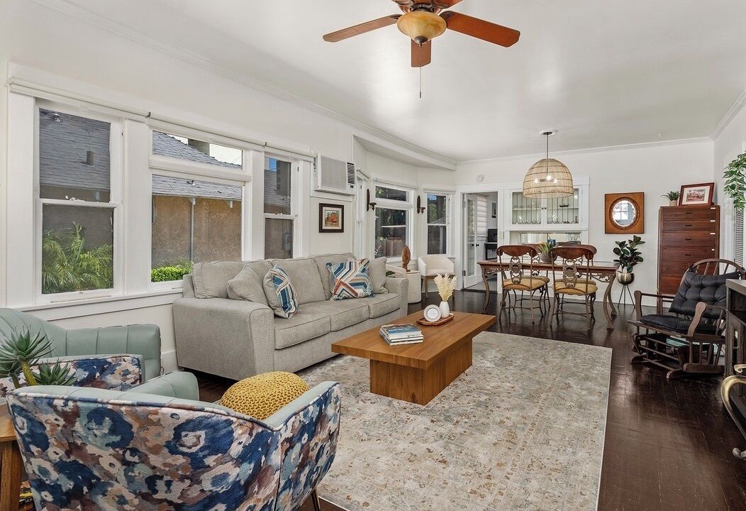 Photo of Livingroom in Alamitos Beach