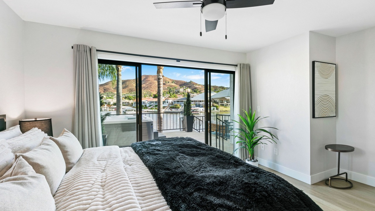 Photo of Bedroom in Canyon Lake