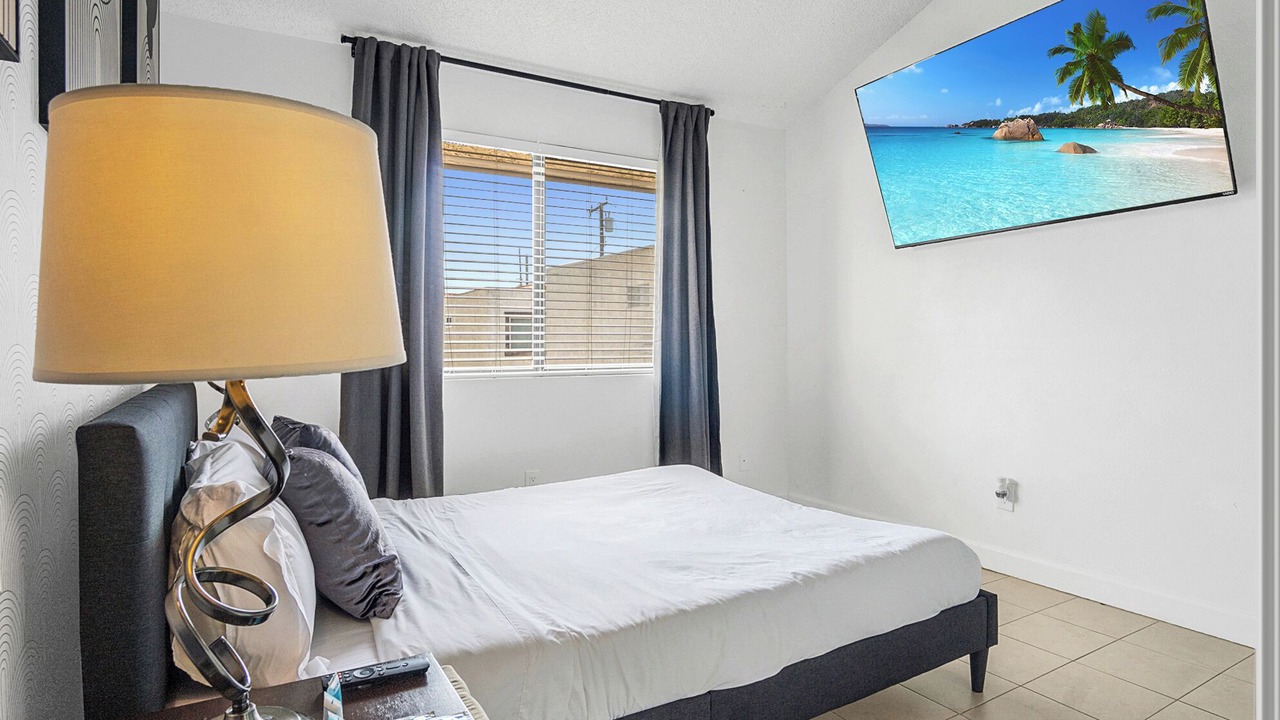 Photo of Bedroom in Fountain Valley