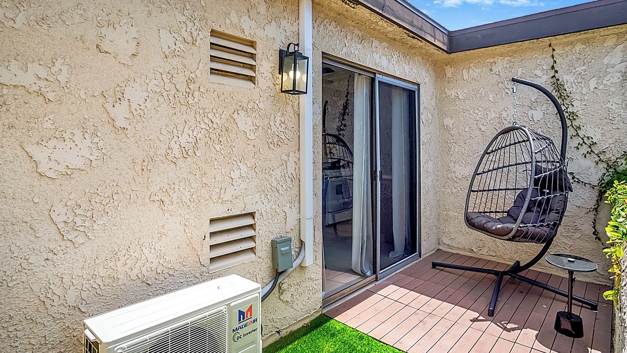 Photo of Patio Balcony in Fountain Valley