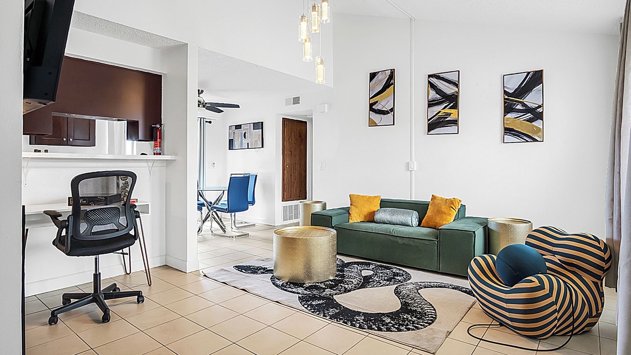 Photo of Livingroom in Fountain Valley
