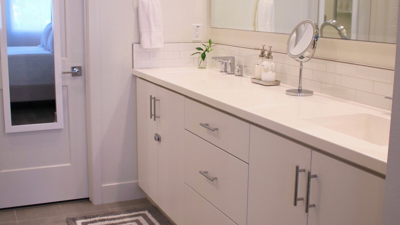 Photo of Bathroom in Platinum Triangle