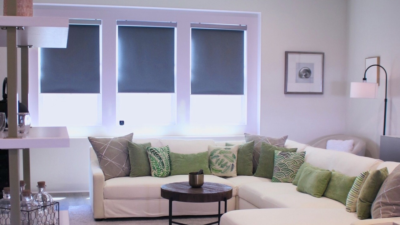 Photo of Livingroom in Platinum Triangle
