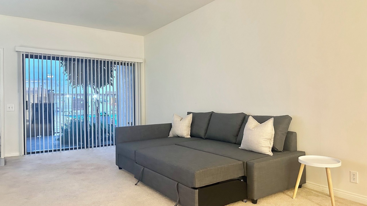 Photo of Livingroom in Fountain Valley