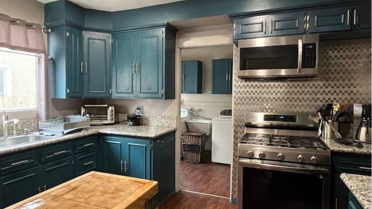 Photo of Kitchen in Mid-Wilshire