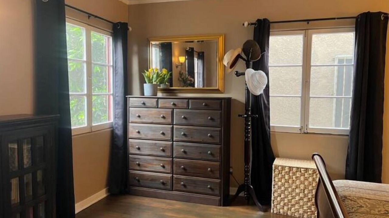 Photo of Bedroom in Mid-Wilshire