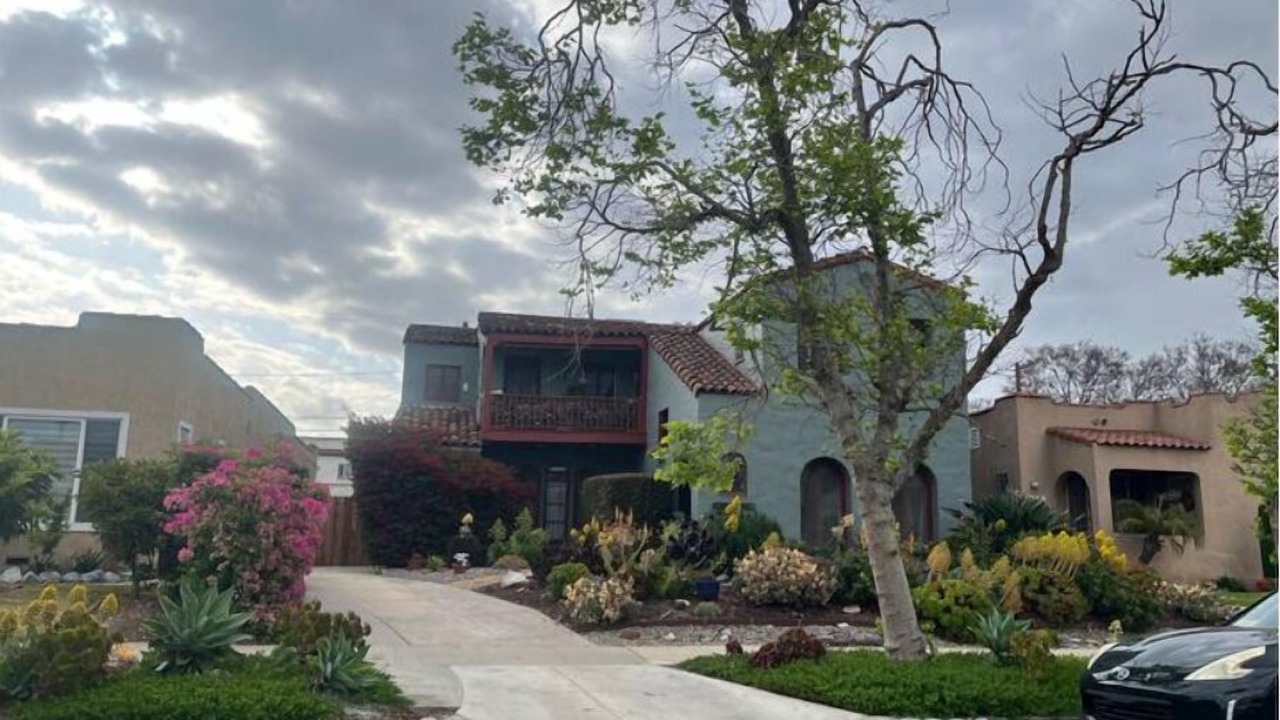 Photo of Outdoor in Mid-Wilshire