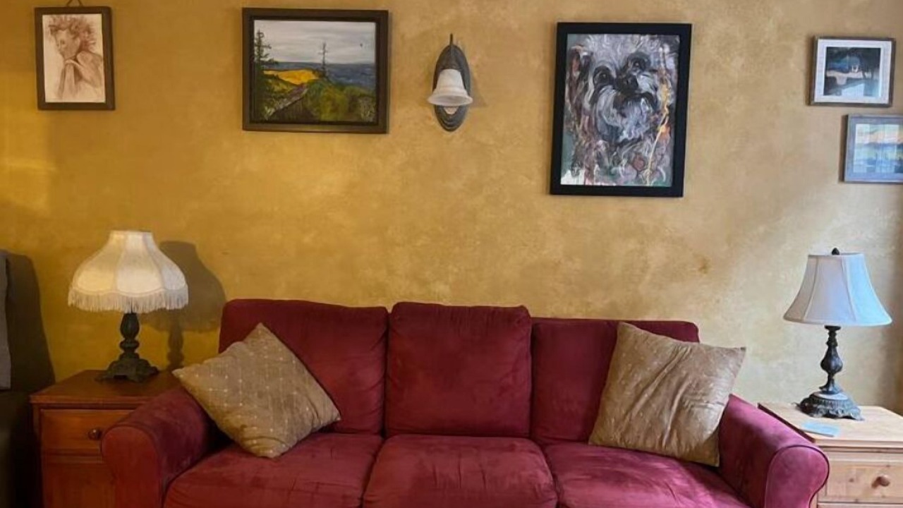 Photo of Livingroom in Mid-Wilshire