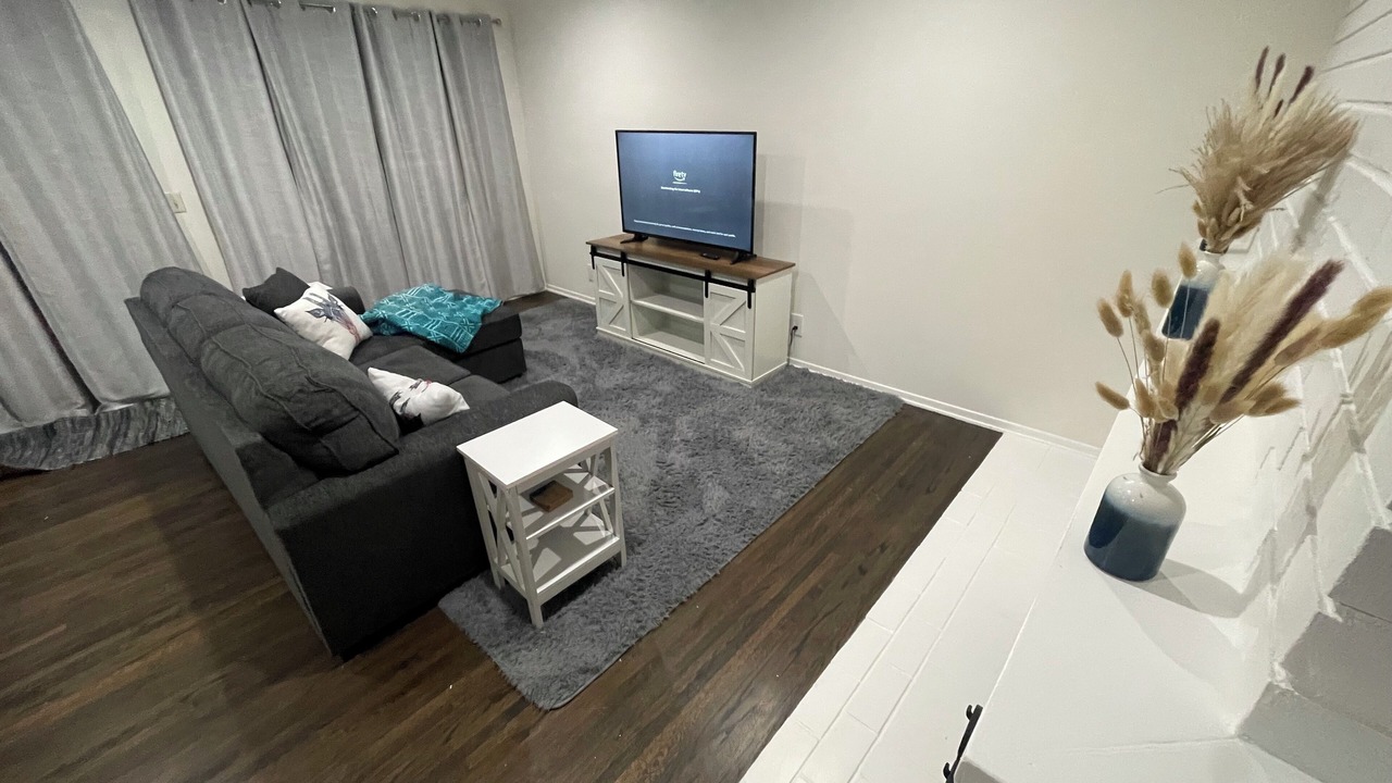 Photo of Livingroom in Inglewood
