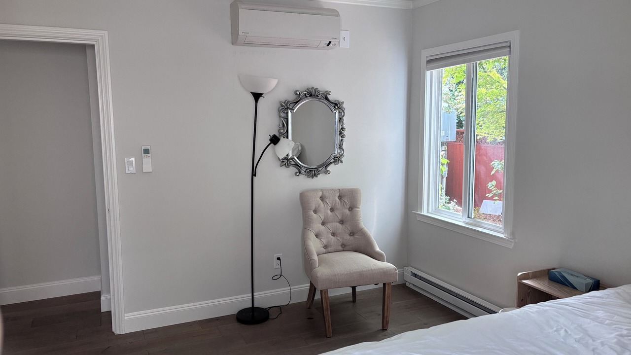 Photo of Bedroom in Burlingame