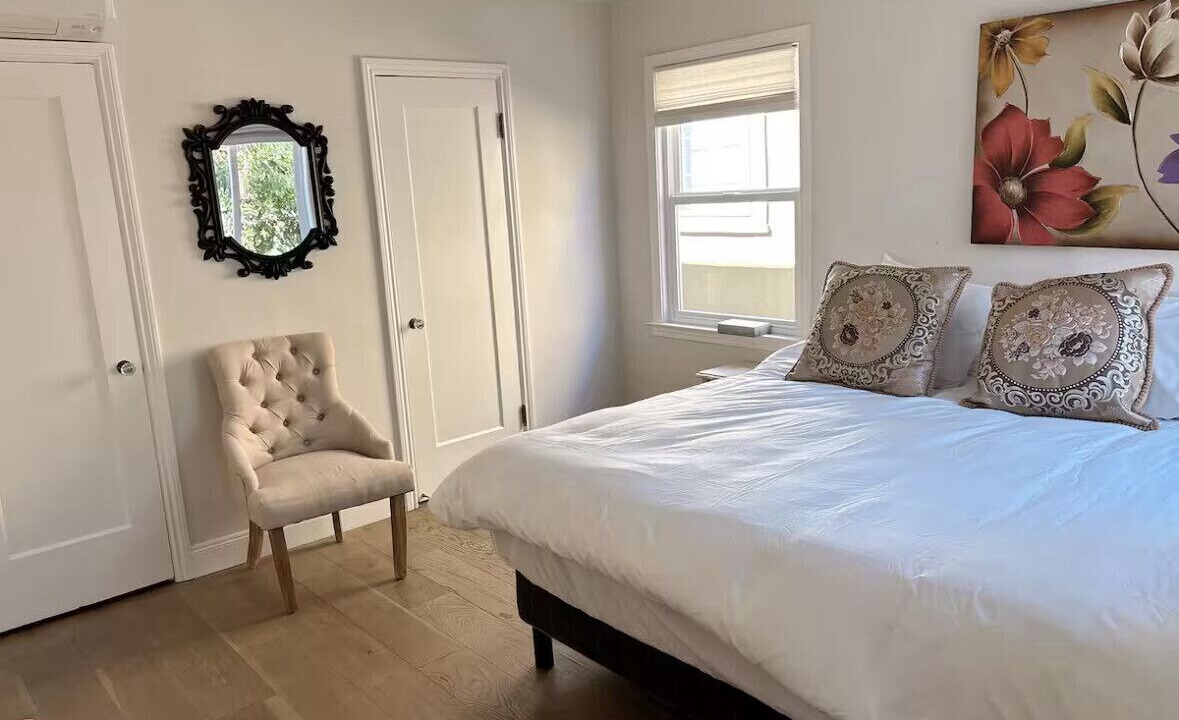 Photo of Bedroom in Burlingame