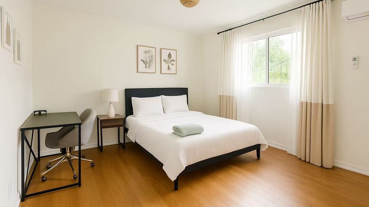Photo of Bedroom in North Central