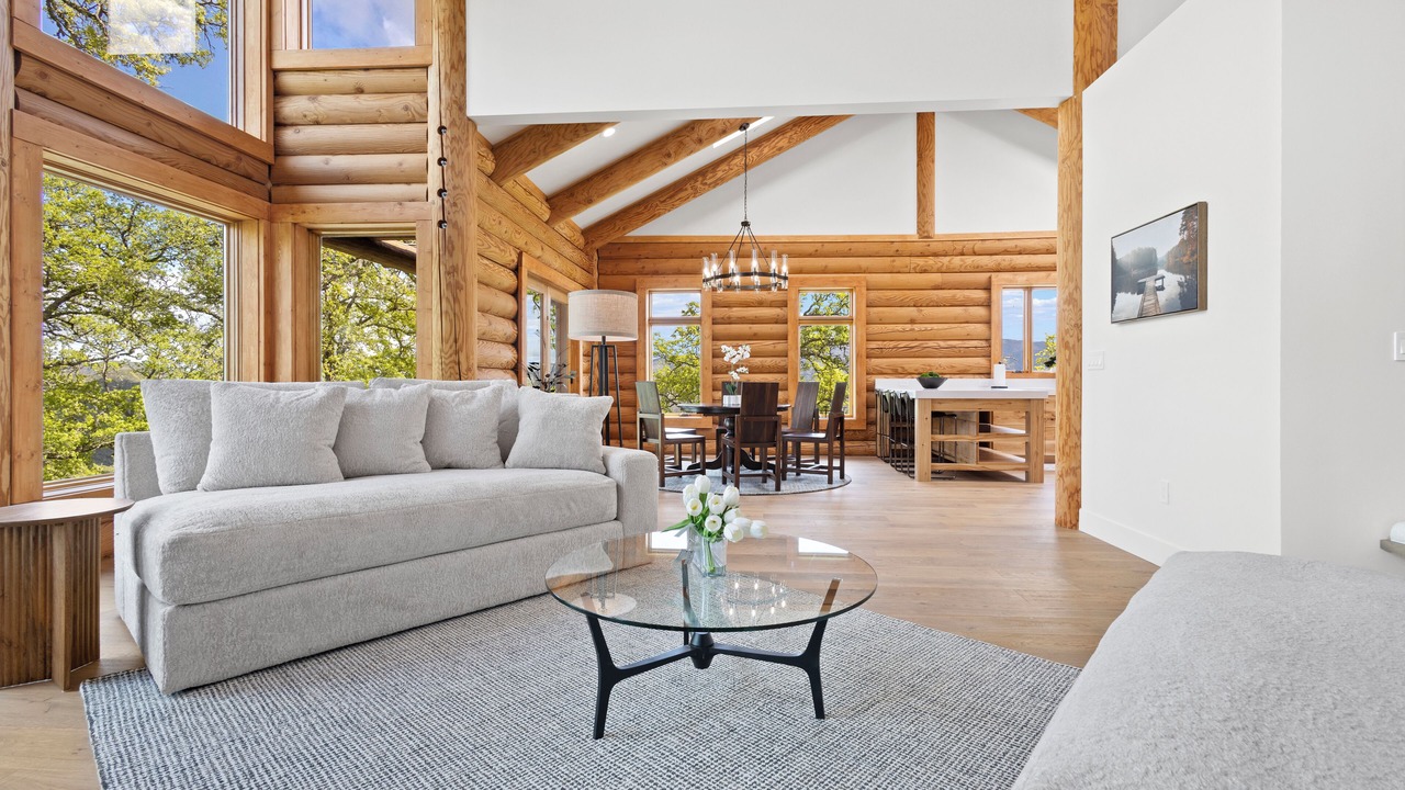 Photo of Livingroom in Nut Tree
