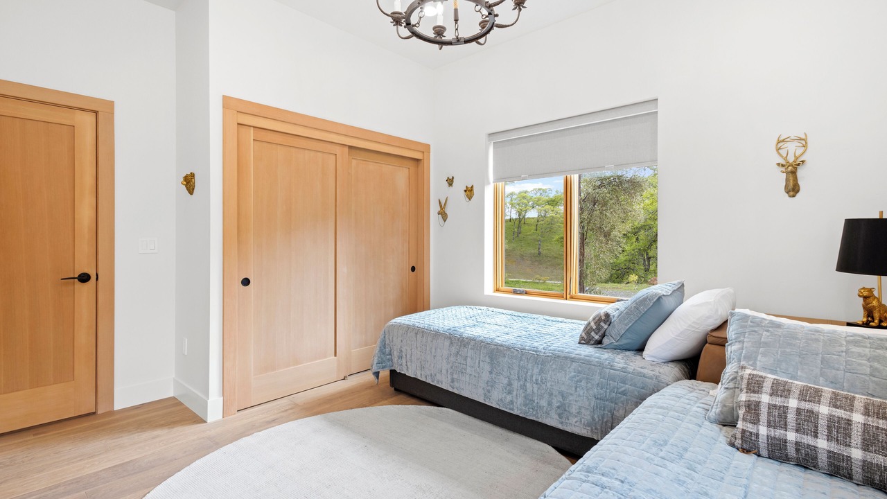 Photo of Bedroom in Nut Tree