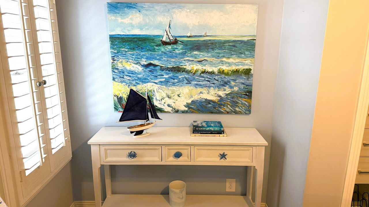 Photo of Bedroom in Belmont Shore