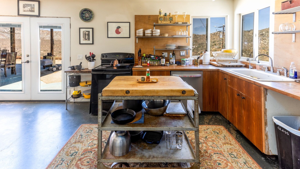 Photo of Kitchen in Yucca Valley