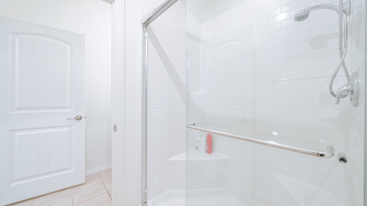 Photo of Bathroom in Mira Loma