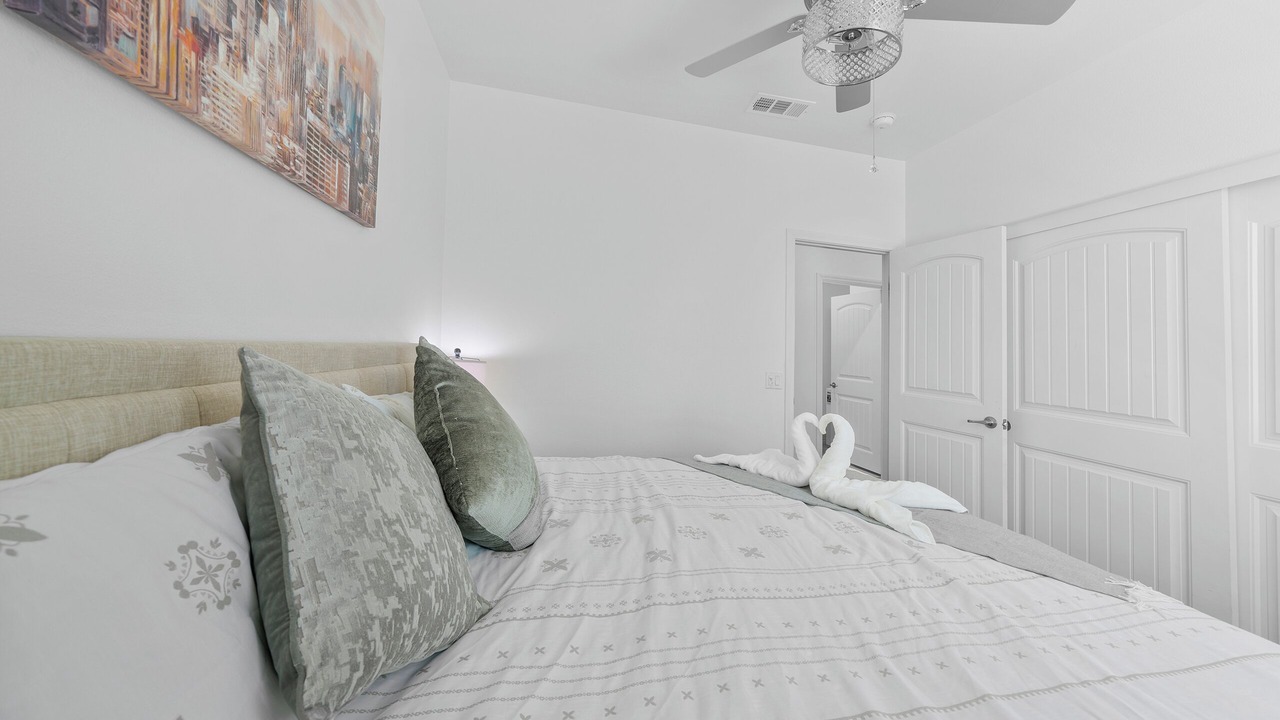 Photo of Bedroom in Mira Loma