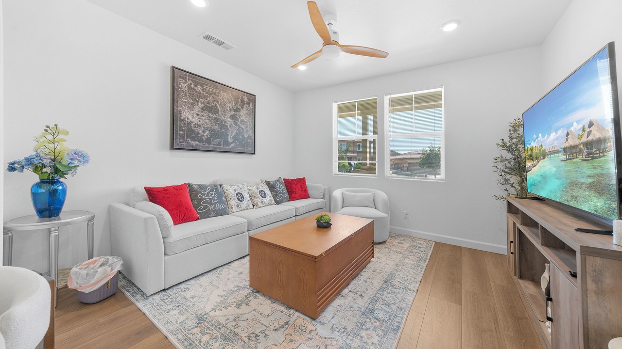 Photo of Livingroom in Mira Loma