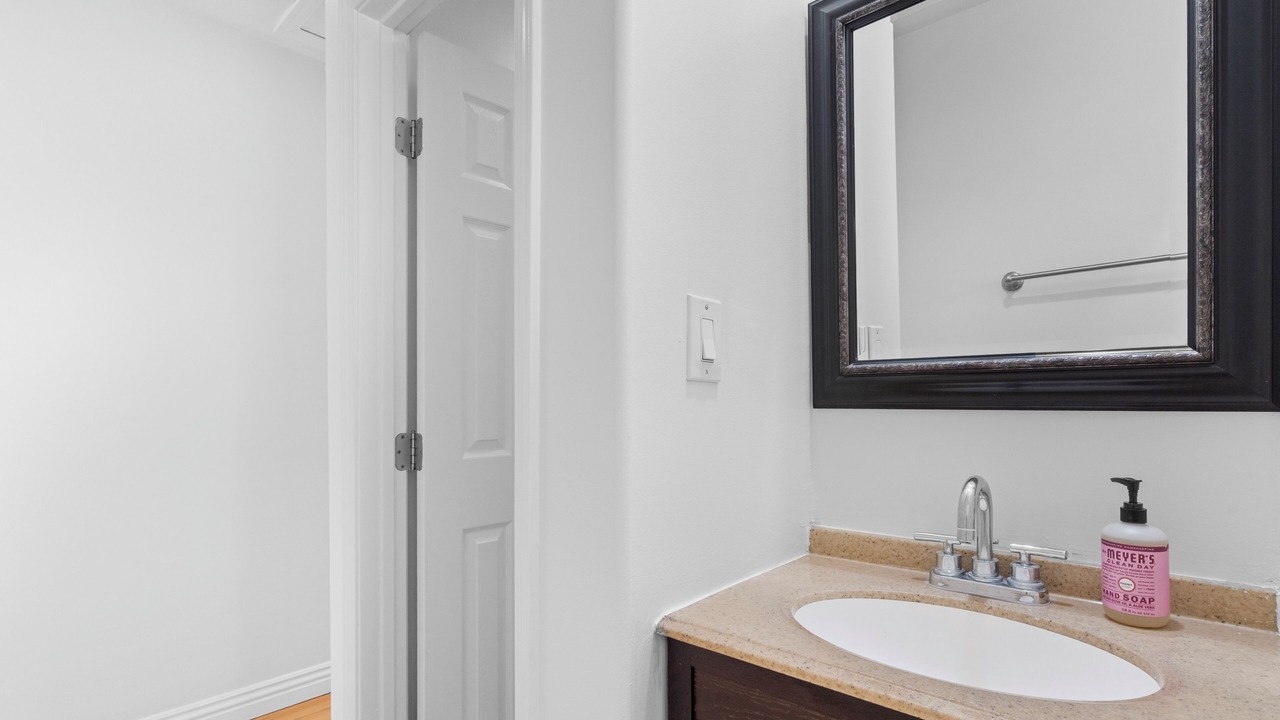 Photo of Bathroom in Burbank