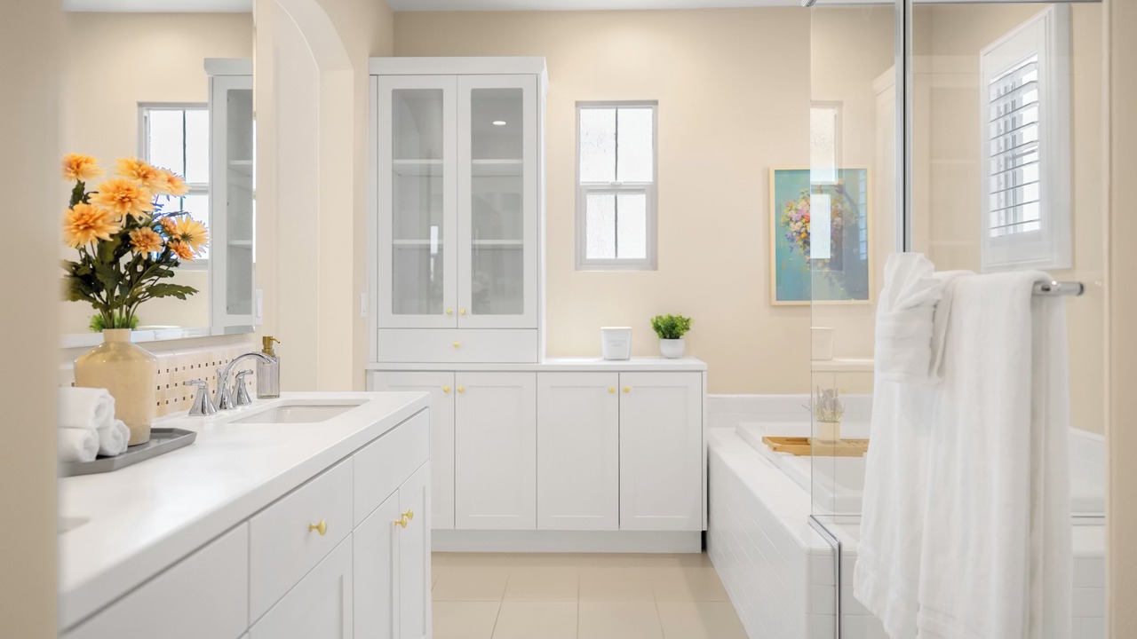 Photo of Bathroom in Portola Springs