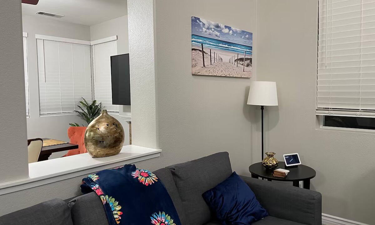 Photo of Livingroom in Miramar Ranch North
