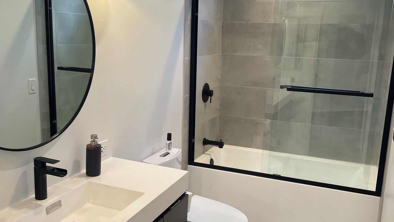 Photo of Bathroom in Cardiff-by-the-Sea