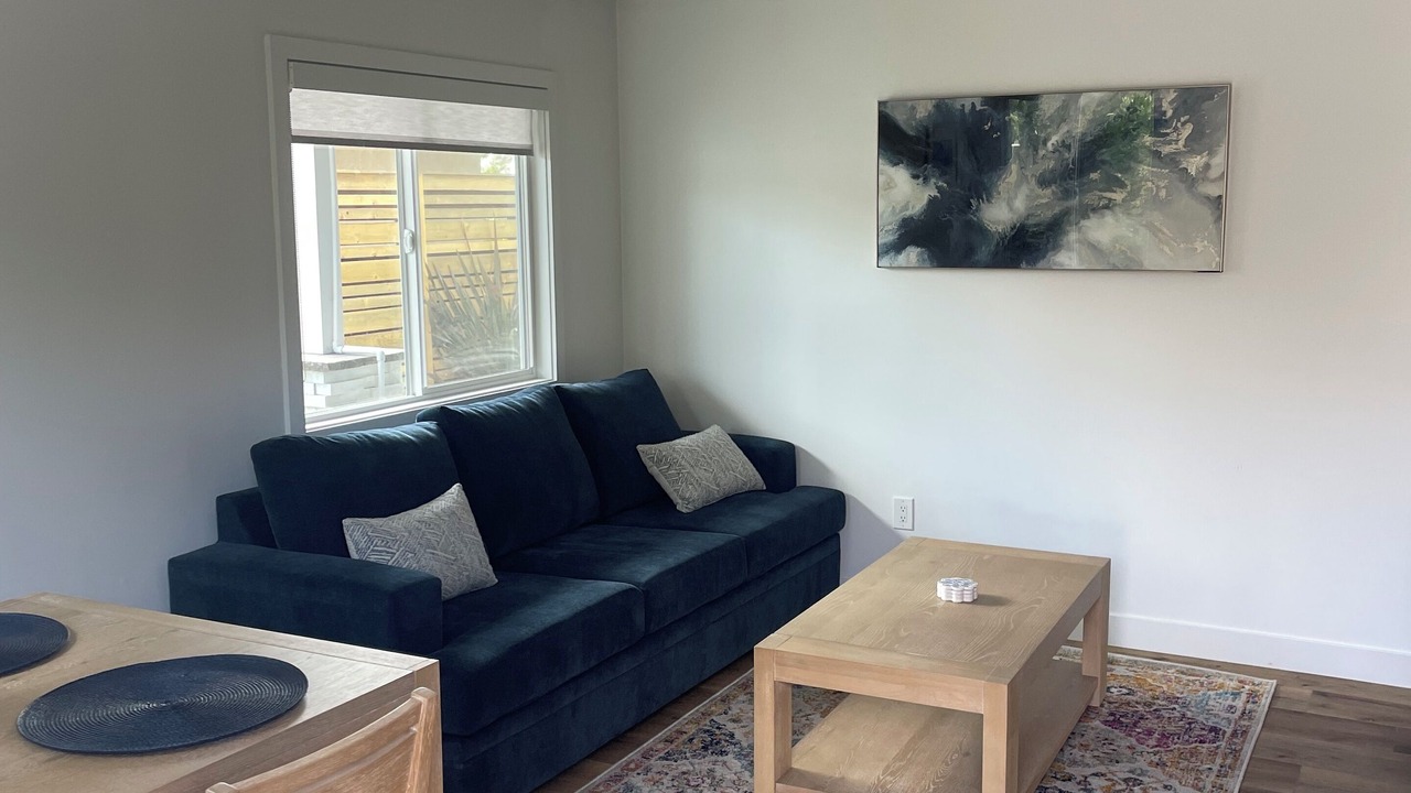 Photo of Livingroom in Cardiff-by-the-Sea