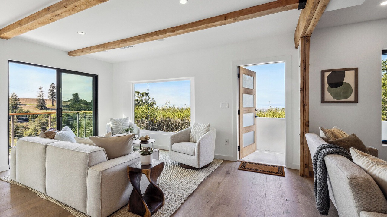 Photo of Bedroom in Upper Rockridge