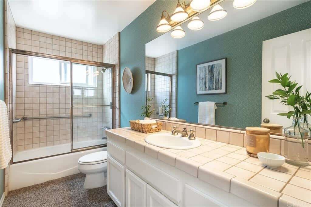 Photo of Bathroom in Old Towne