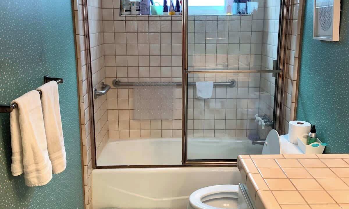 Photo of Bathroom in Old Towne