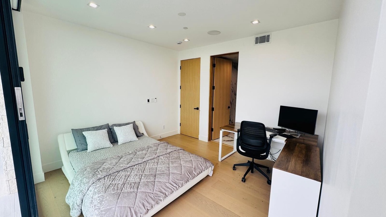Photo of Bedroom in Palos Verdes Estates