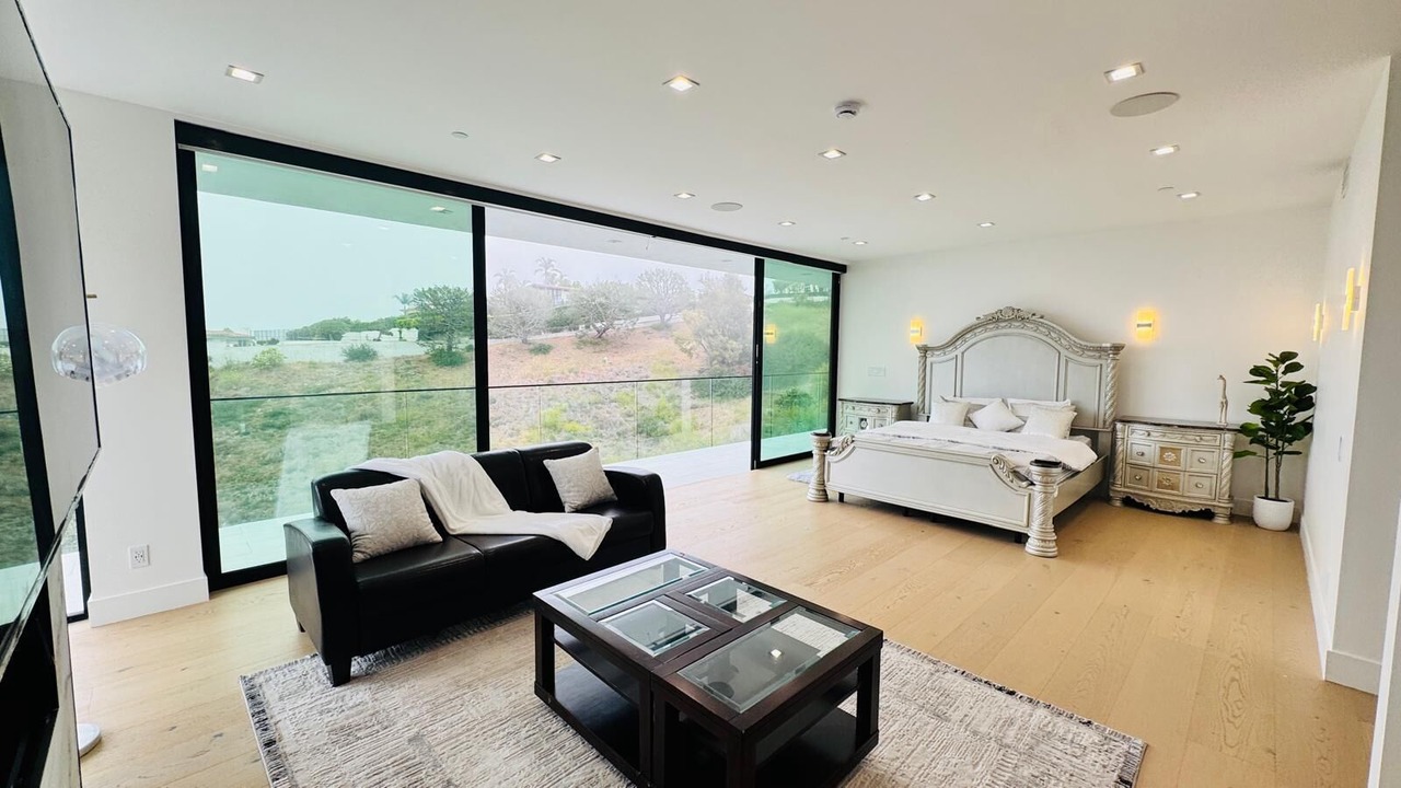 Photo of Livingroom in Palos Verdes Estates