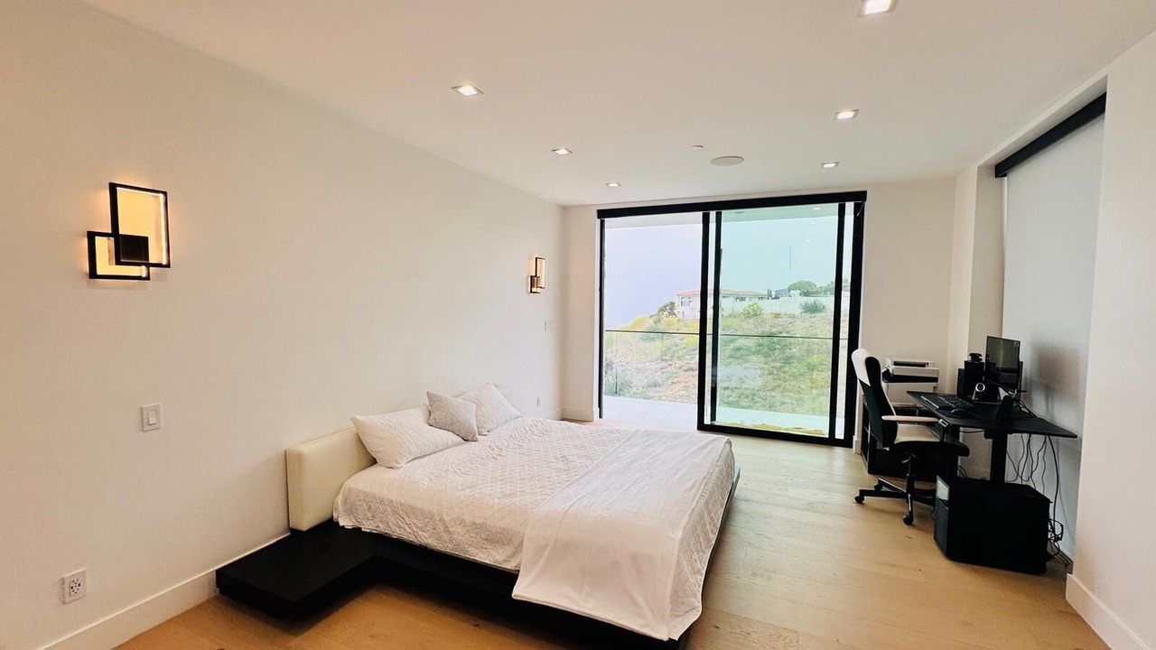 Photo of Bedroom in Palos Verdes Estates