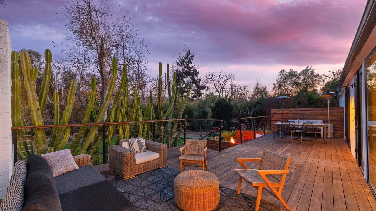 Photo of Patio Balcony in Malibu
