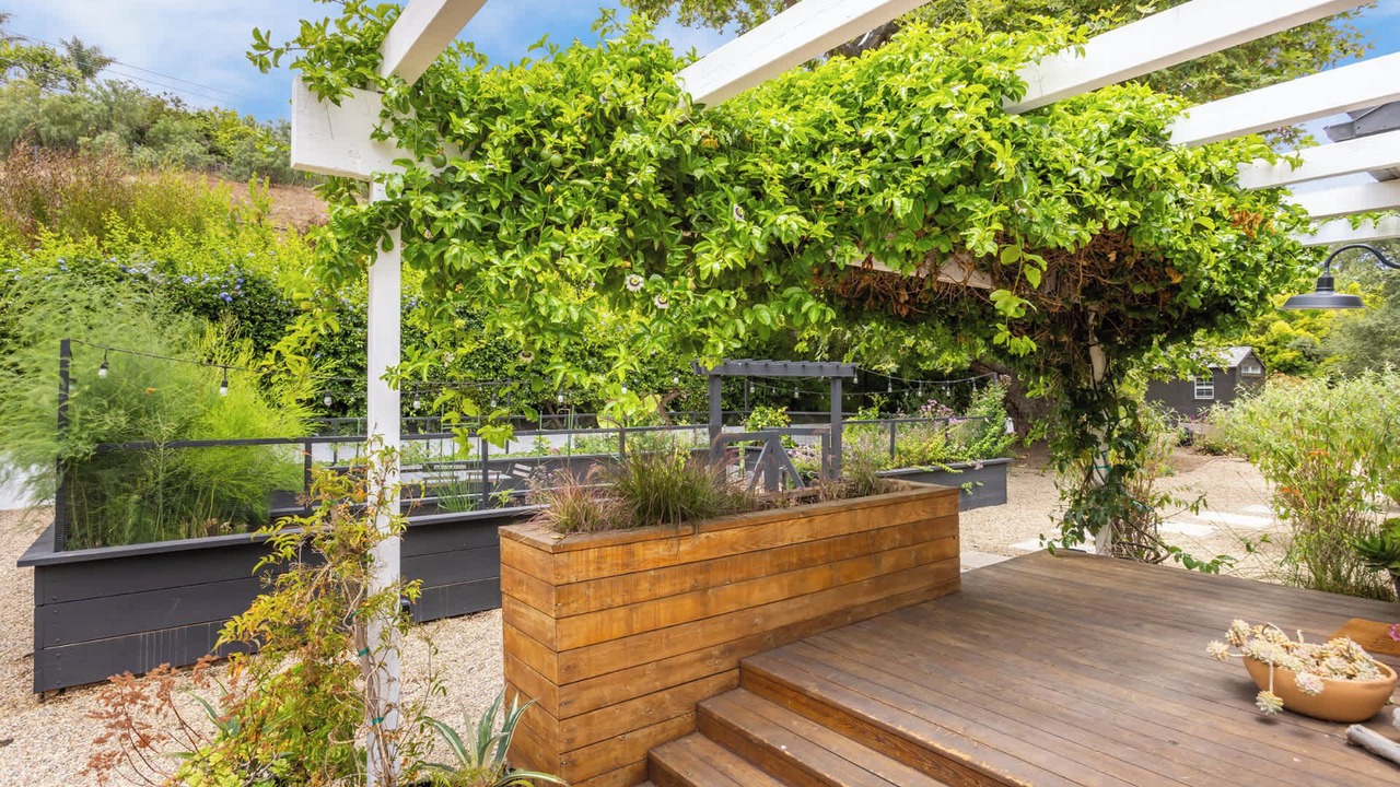 Photo of Patio Balcony in Malibu