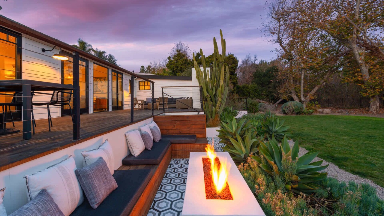 Photo of Patio Balcony in Malibu
