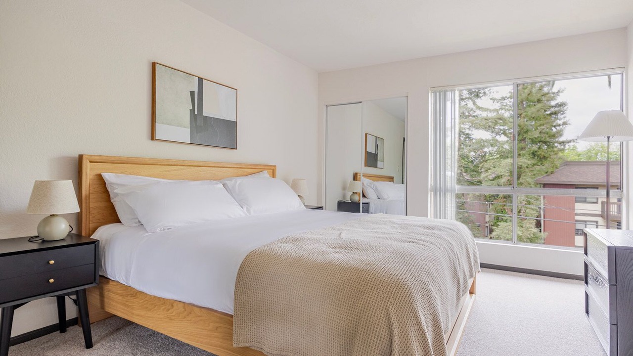 Photo of Bedroom in Pasadena