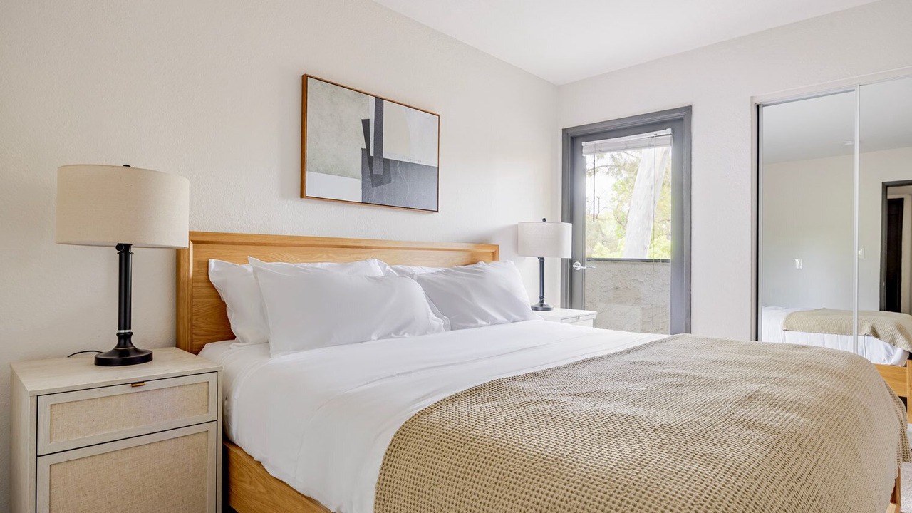 Photo of Bedroom in Pasadena