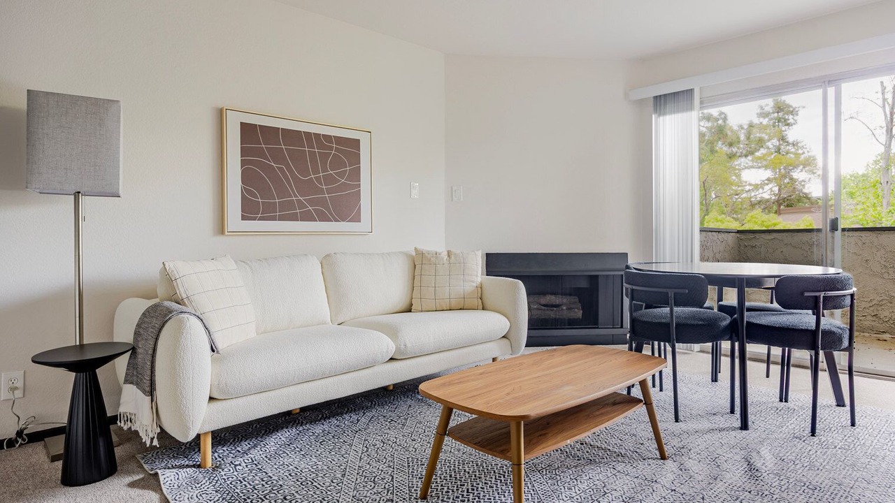 Photo of Livingroom in Pasadena