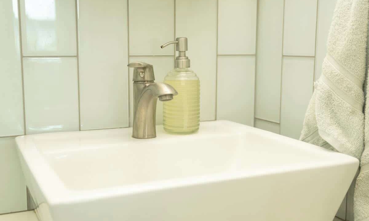 Photo of Bathroom in Upper Telegraph
