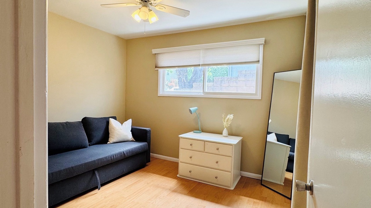 Photo of Livingroom in North Redondo