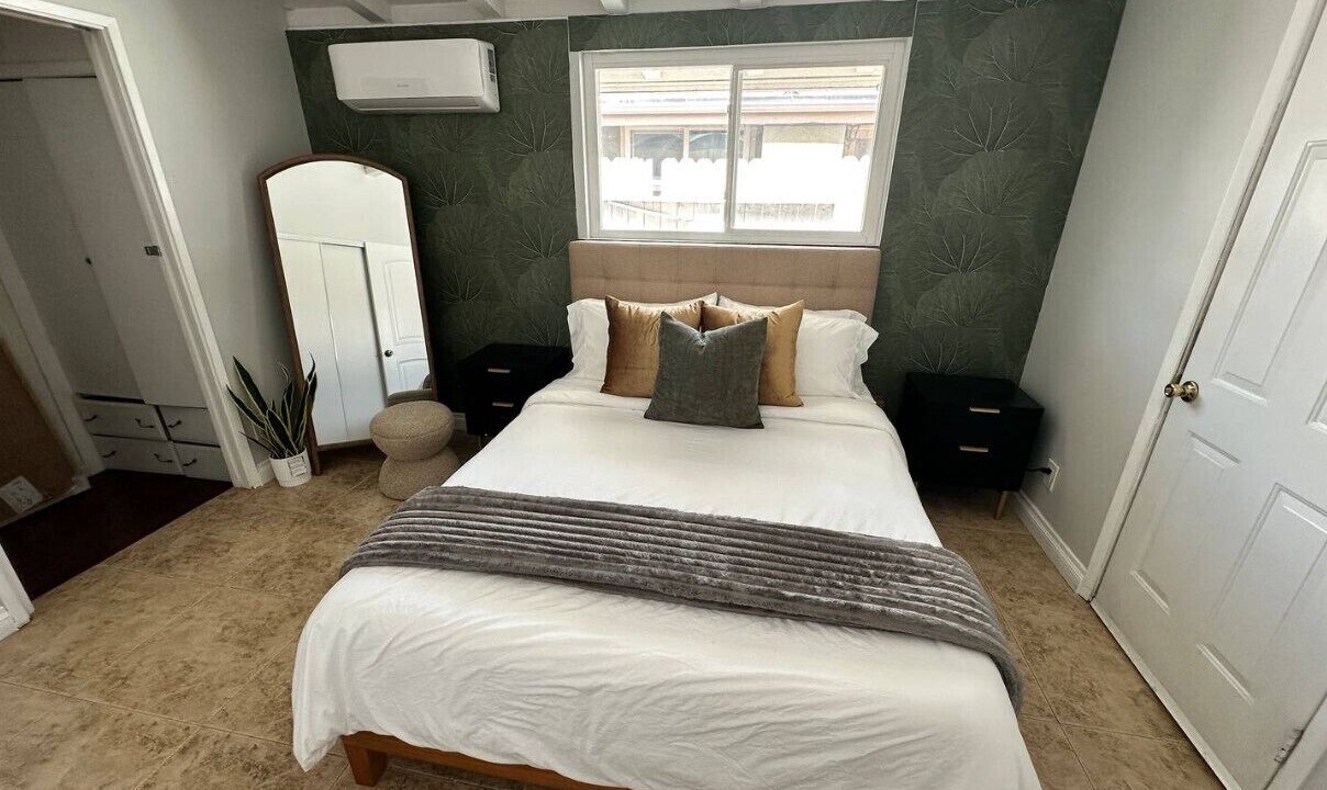 Photo of Bedroom in Sherwood Forest and Thistle Development